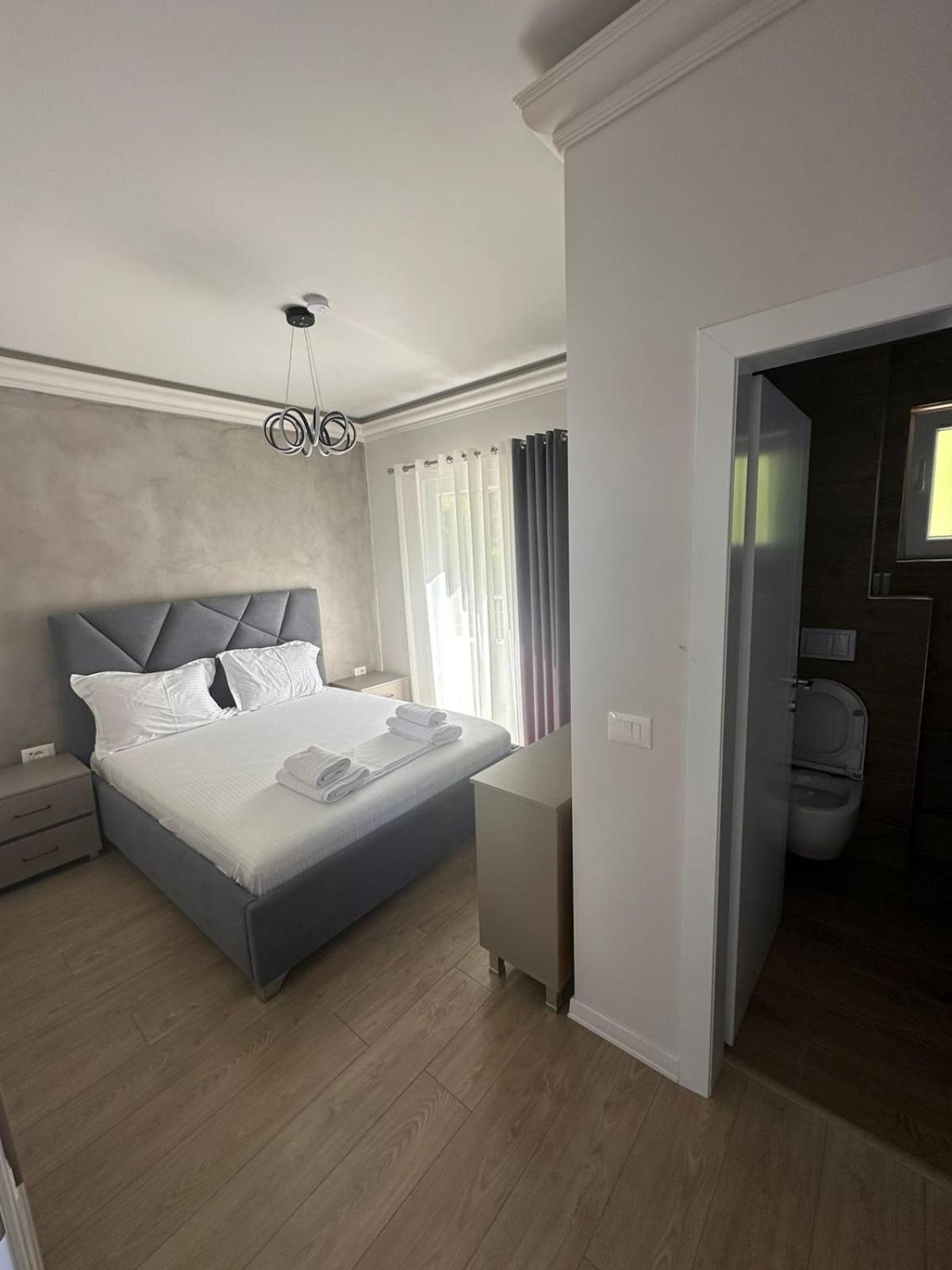 Hotel Demoli Pogradec Kültér fotó