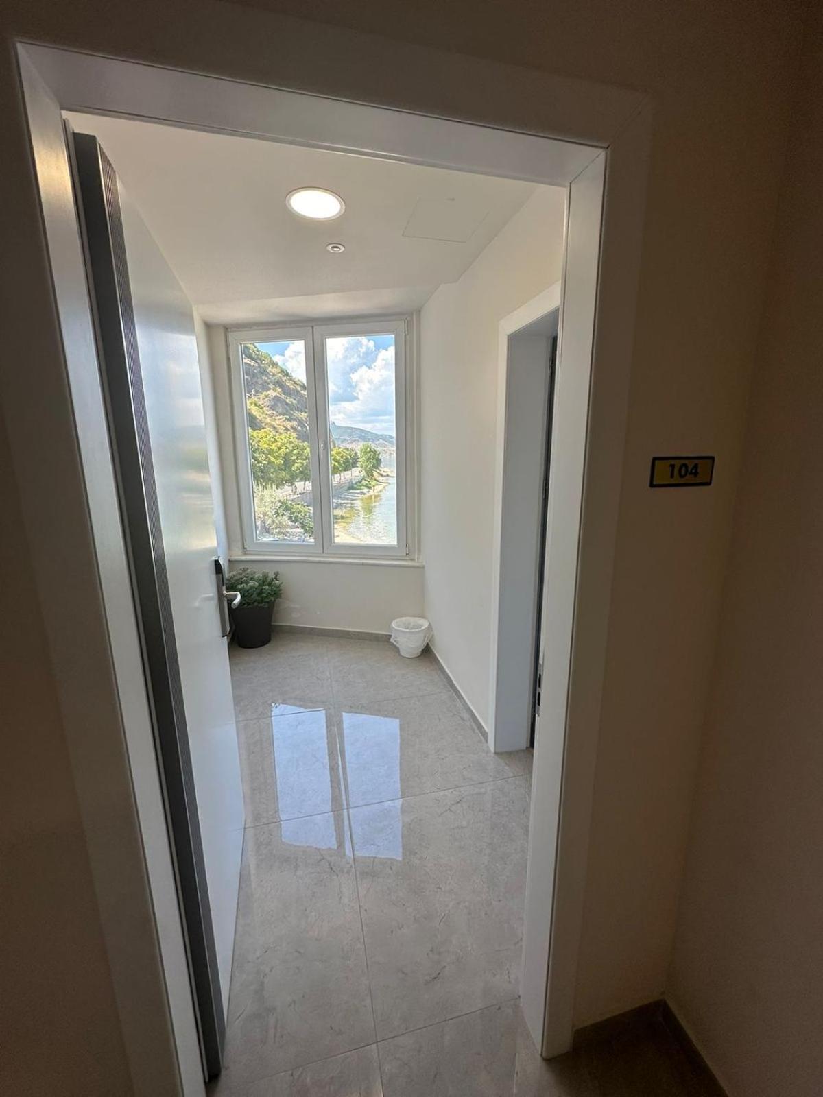 Hotel Demoli Pogradec Kültér fotó