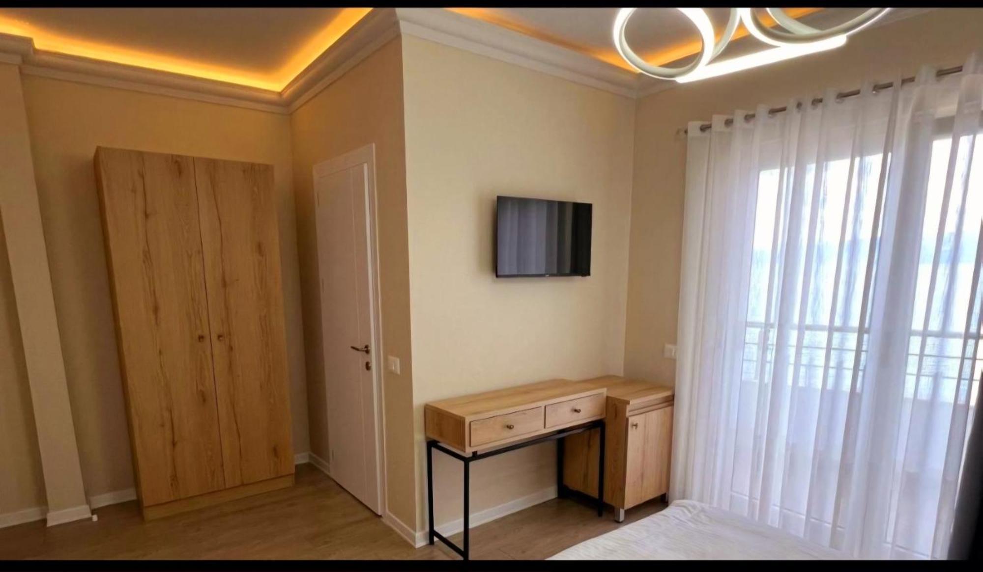 Hotel Demoli Pogradec Kültér fotó